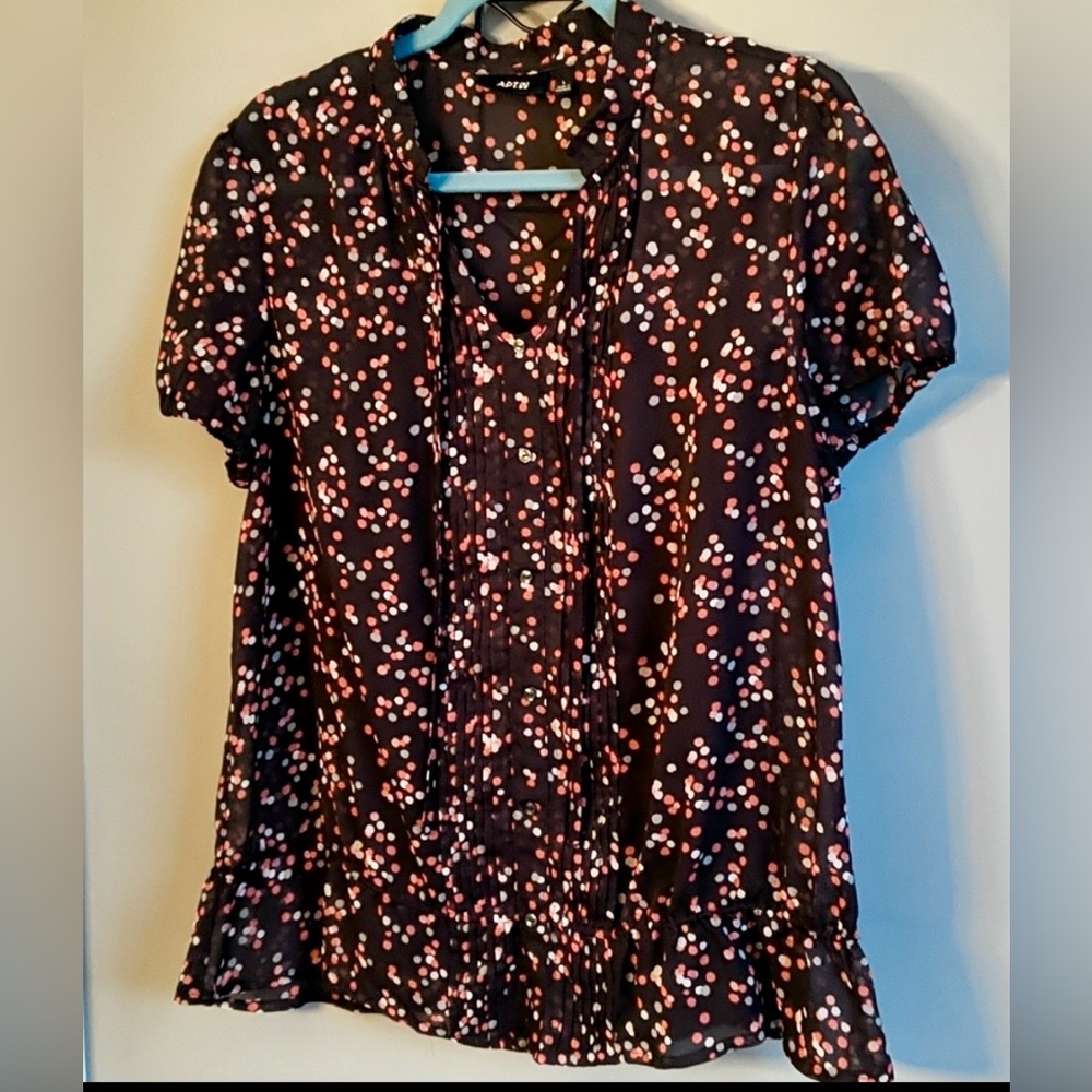 Apt. 9 Black Sheer Blouse with Peach & Beige Dots | Cap Sleeves